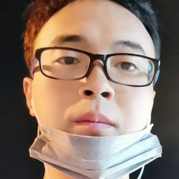 痴情邂逅枫叶的照片