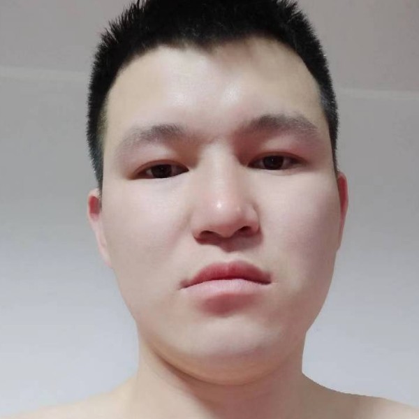 发卡妩媚的照片