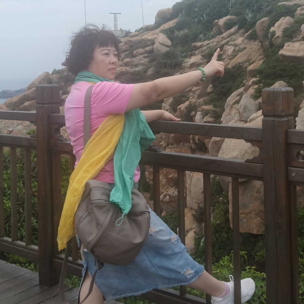 秋 英的照片