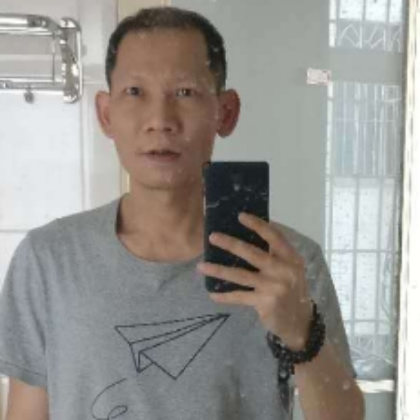 咖啡加烟的照片