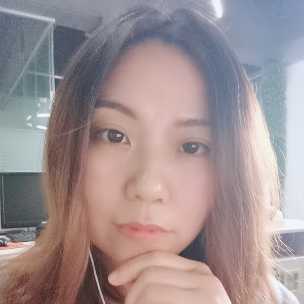 纤纤绿草的照片