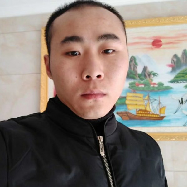 陈志志志的照片