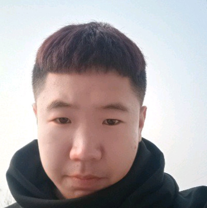 酒窝漫步光亮的照片