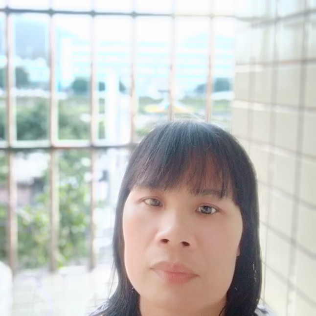错落苦恋红酒的照片