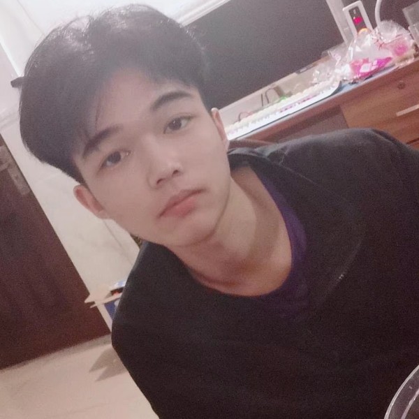 青稚远的照片