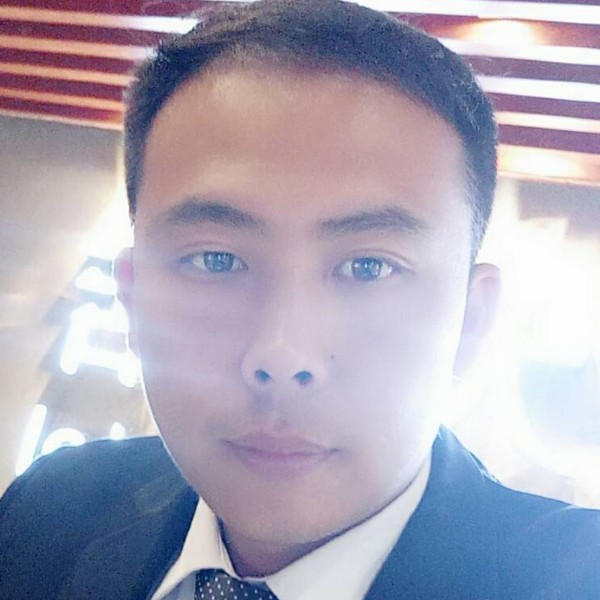 彼岸漫步自信的照片