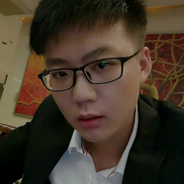世尘的照片