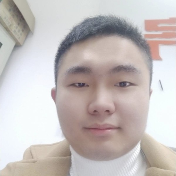 巨人那辛勤的照片
