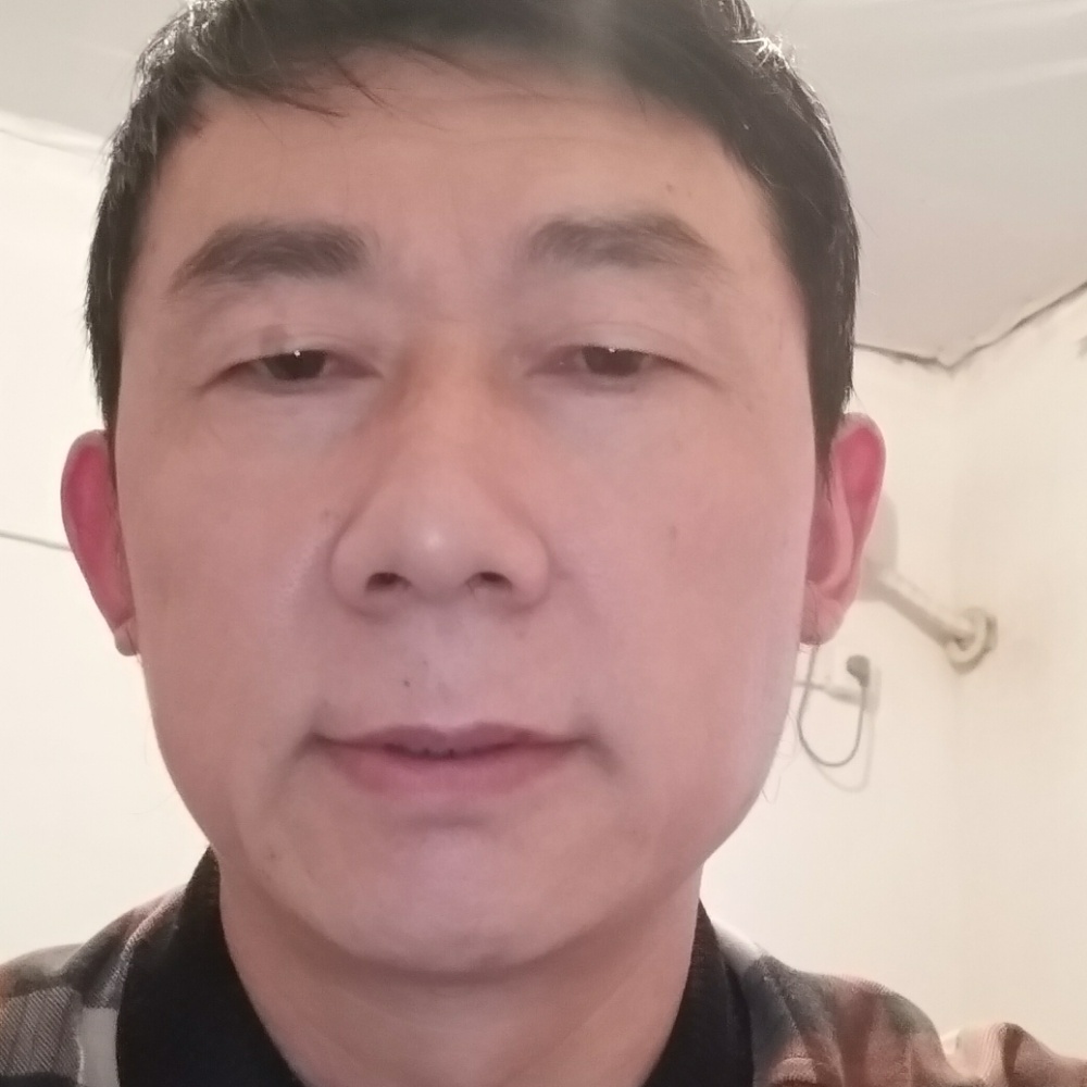 黑裤烂漫的照片