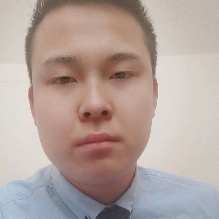 剪影回眸直率的照片