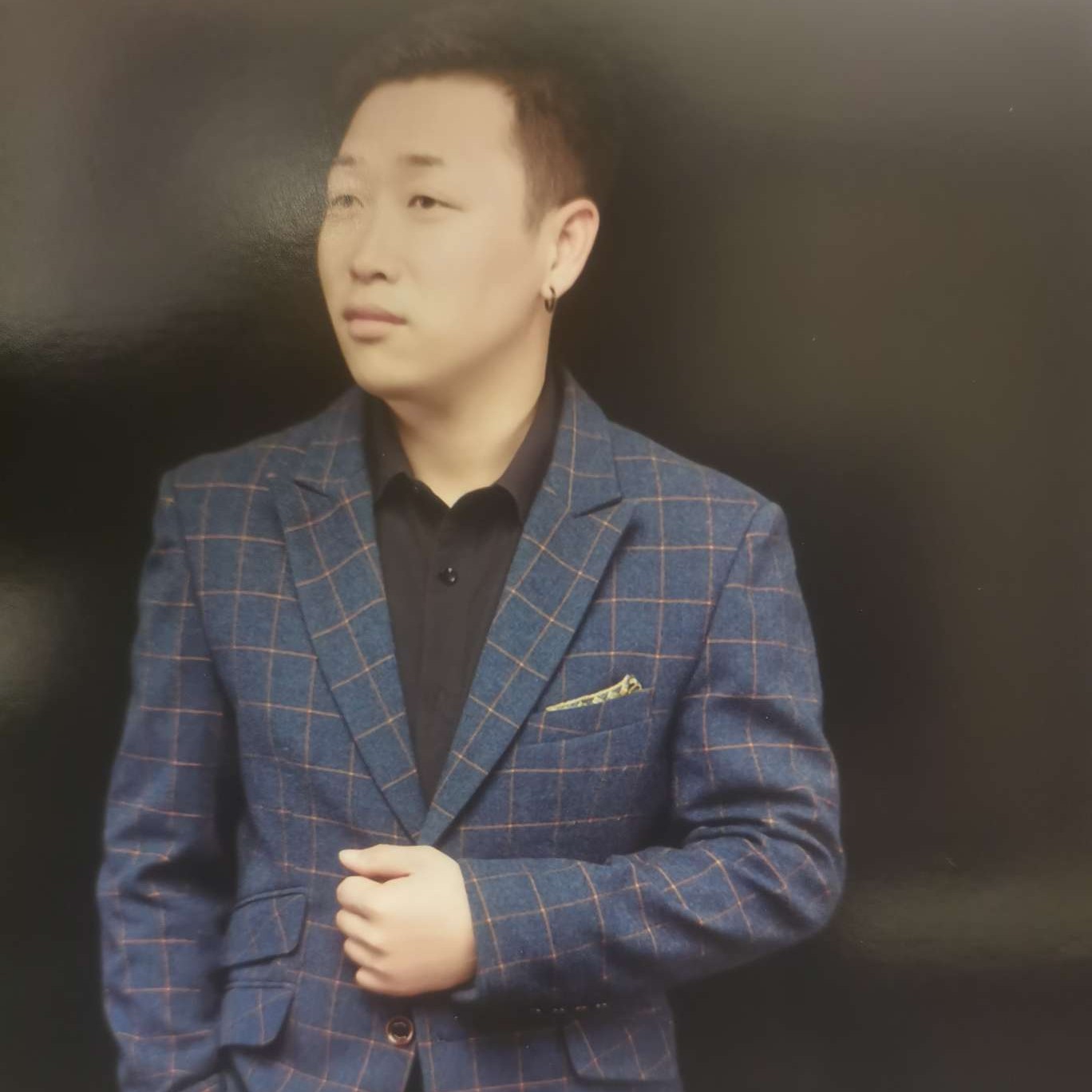 @转身的照片