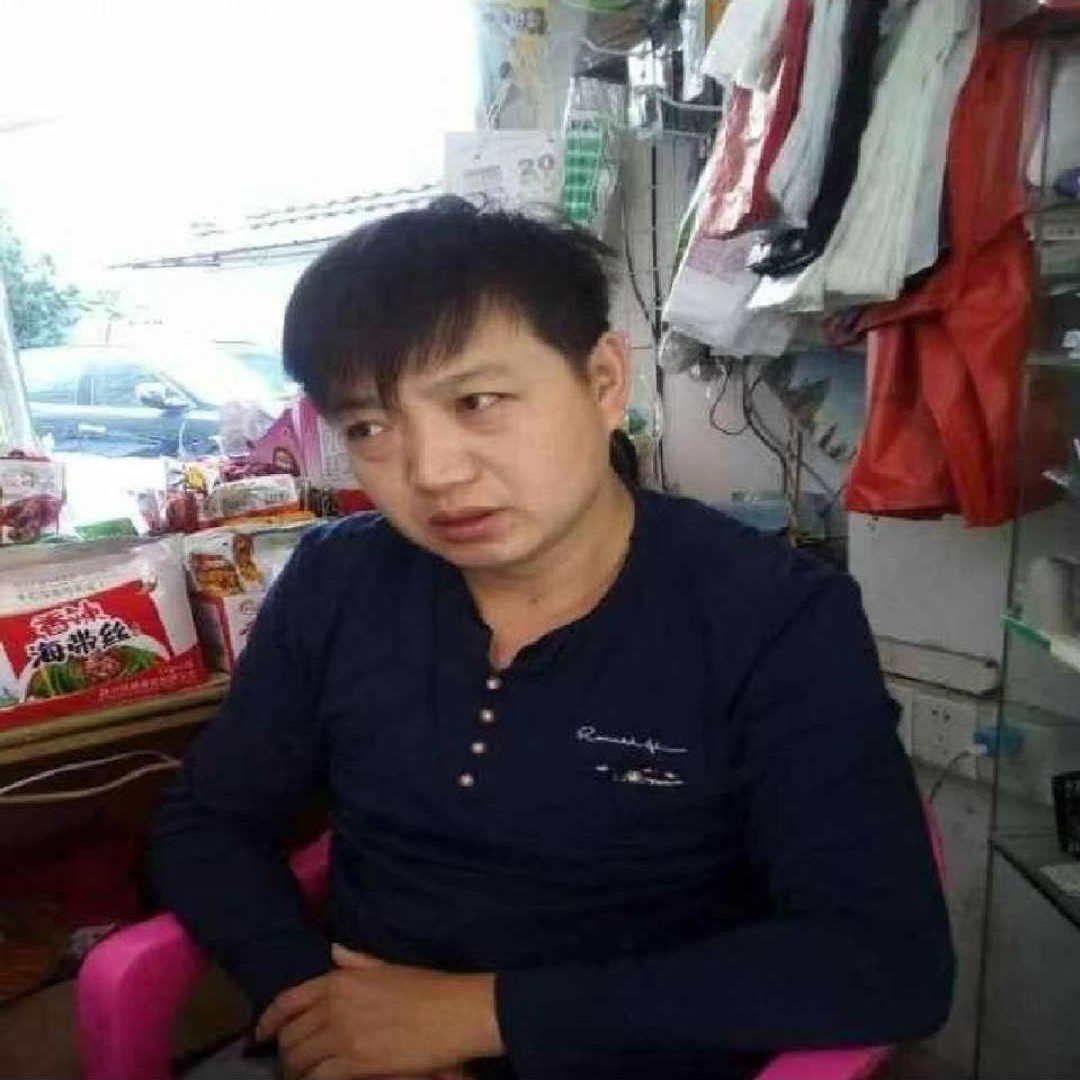 陌上等待指甲油的照片