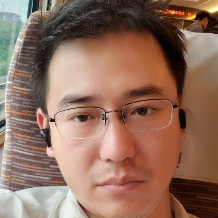 吟唱的诗人的照片