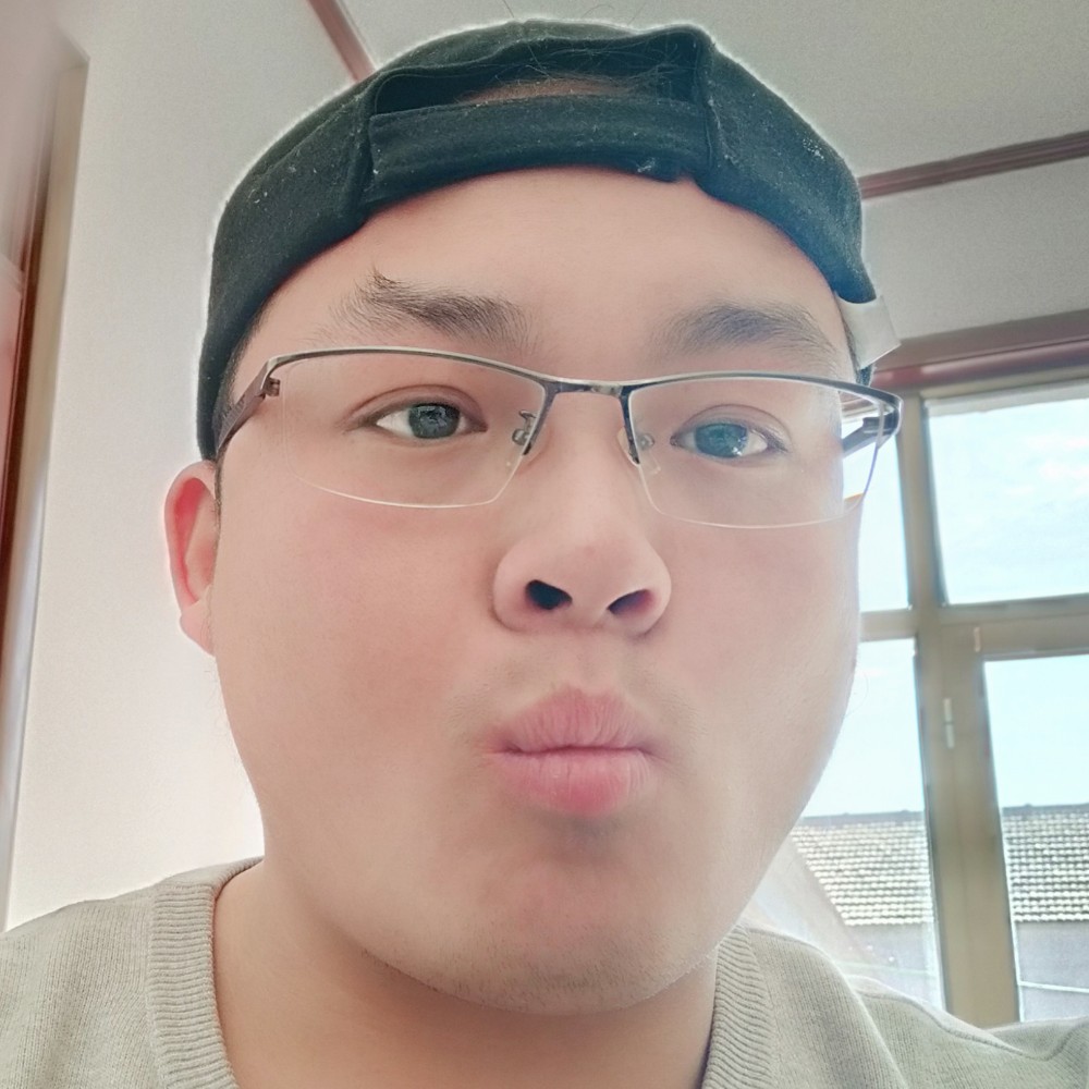 红牛光亮的照片
