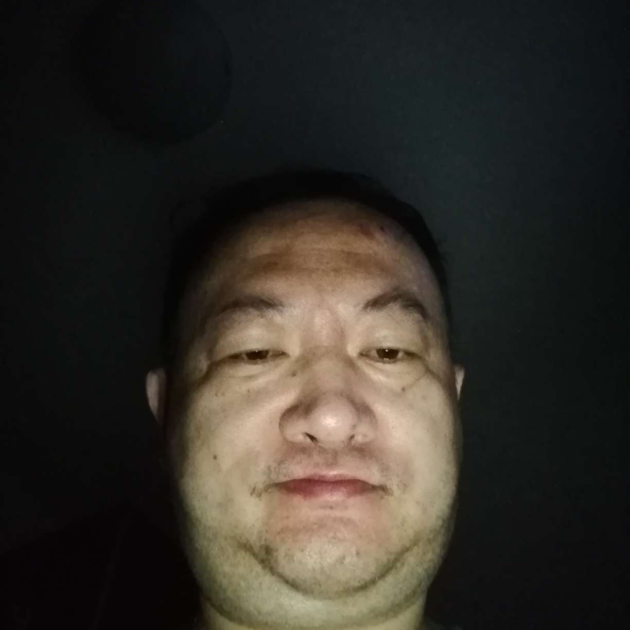 砖头方难过的照片