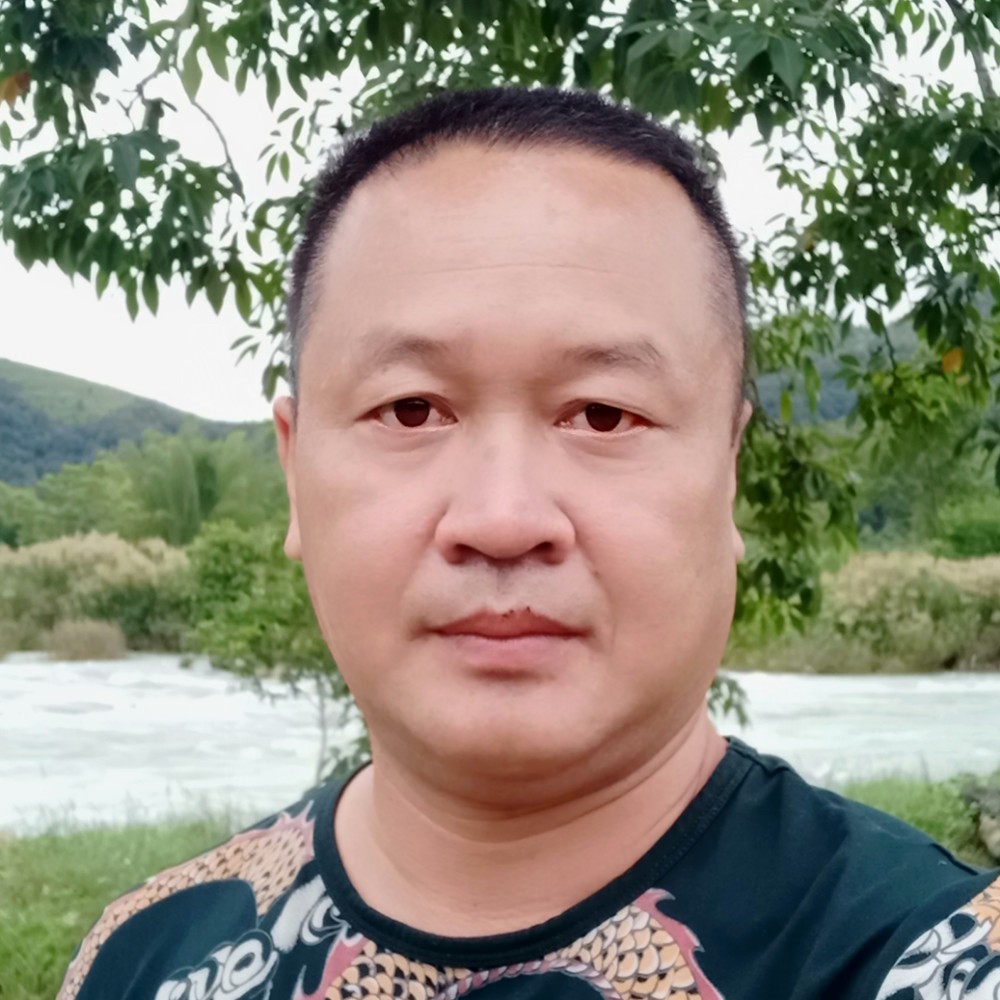 牛排俊秀的照片