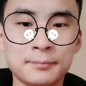 微笑自然的照片