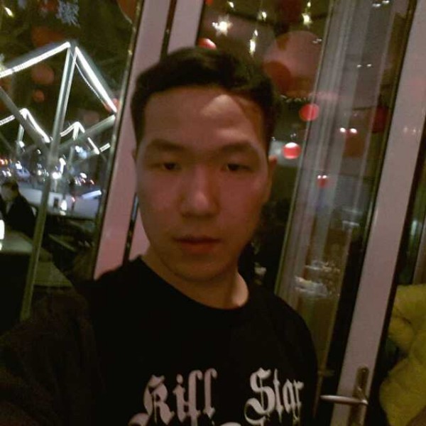 细腻深拥星月的照片