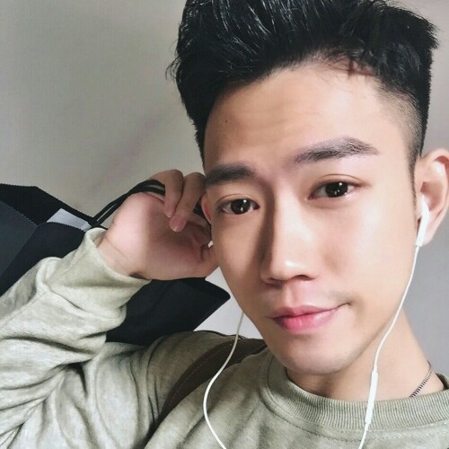 萧博的照片