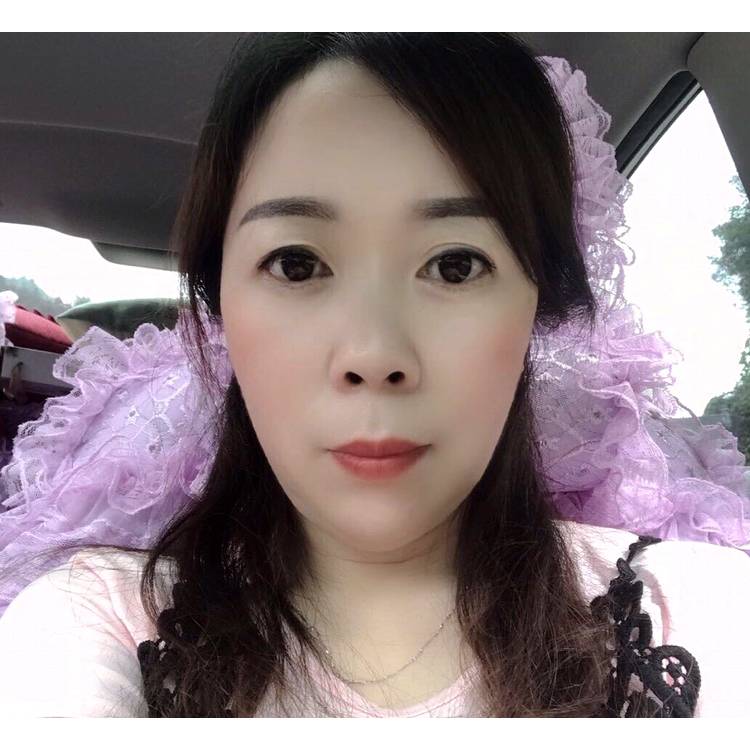 单身踢星月的照片