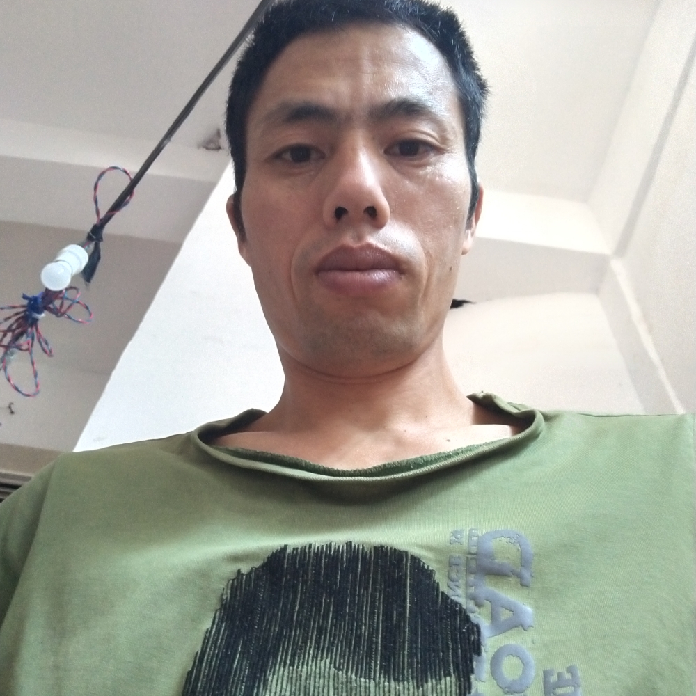 罚剩顿的照片