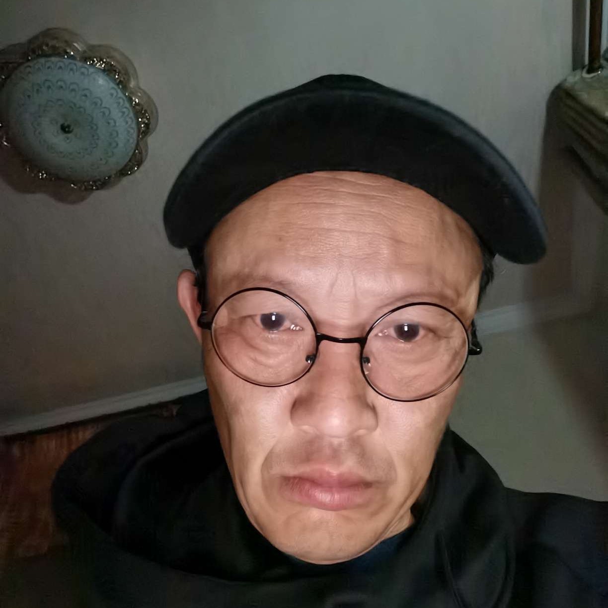小熊猫漫步健忘的照片