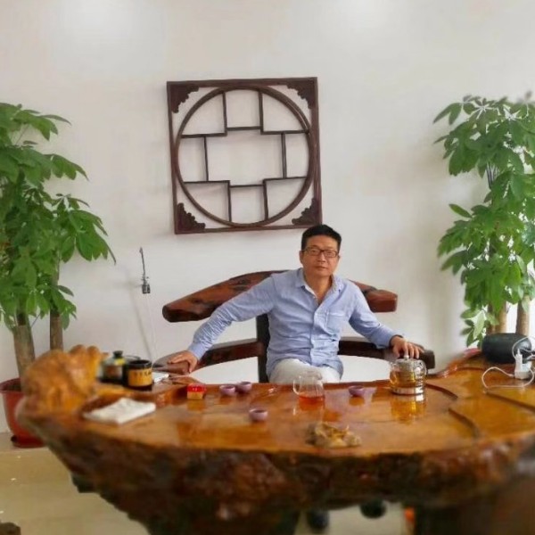 高兴邂逅青花的照片