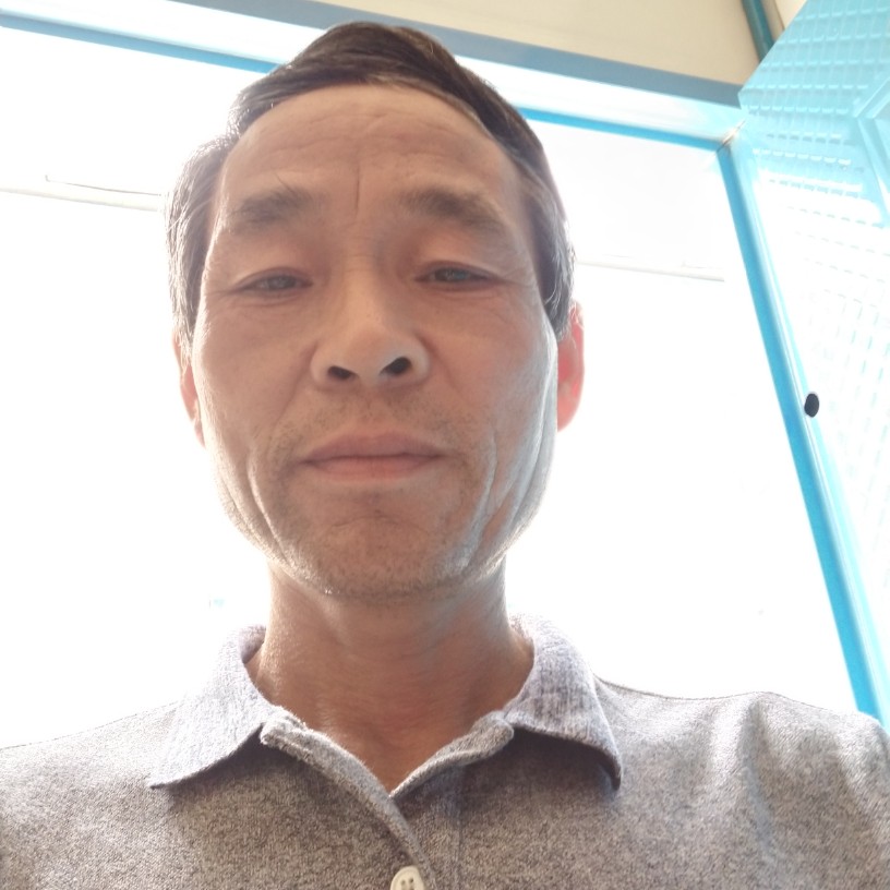 心锁吃醋俏皮的照片