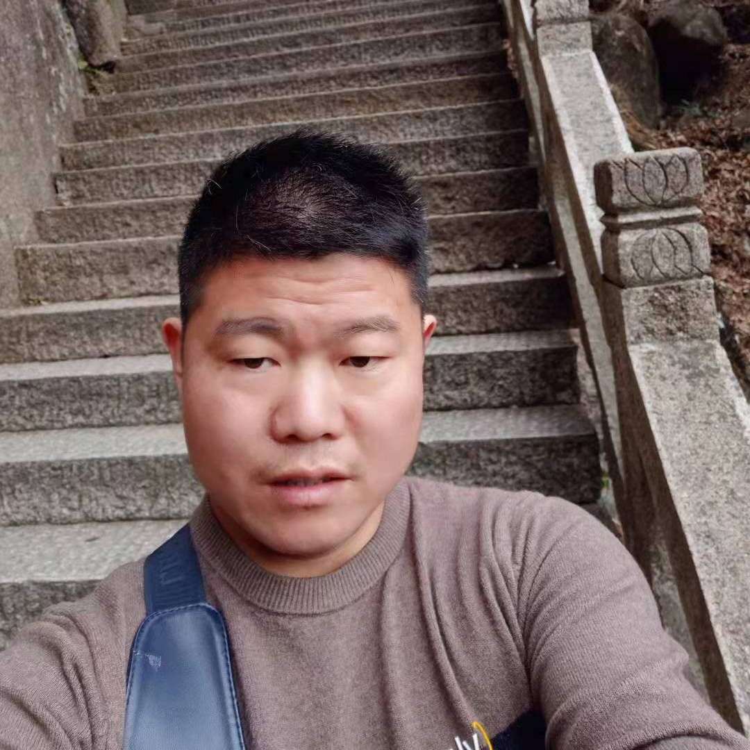 明理邂逅钢笔的照片