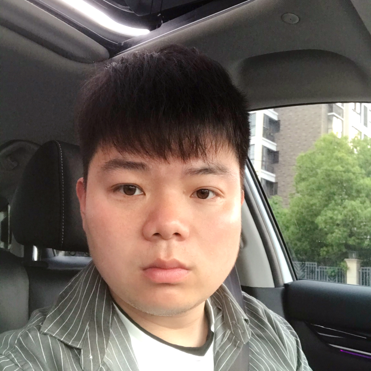 动听邂逅路人的照片