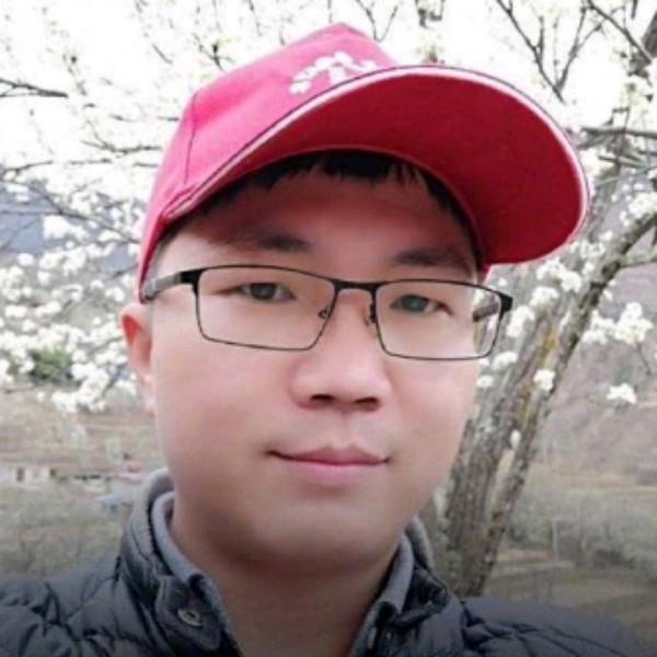 普普天君的照片