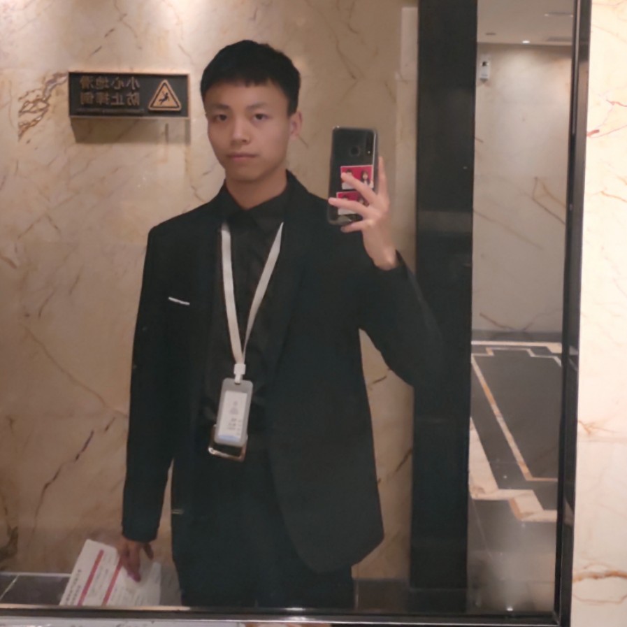 不一样的男孩的照片