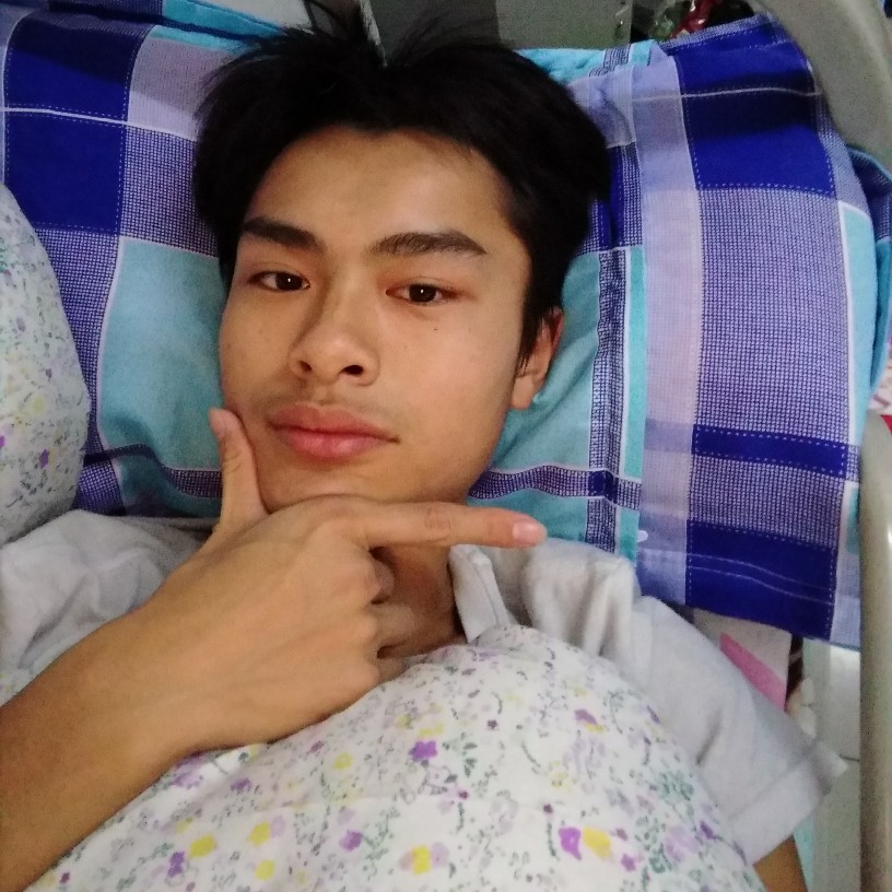 严重缺爱的照片