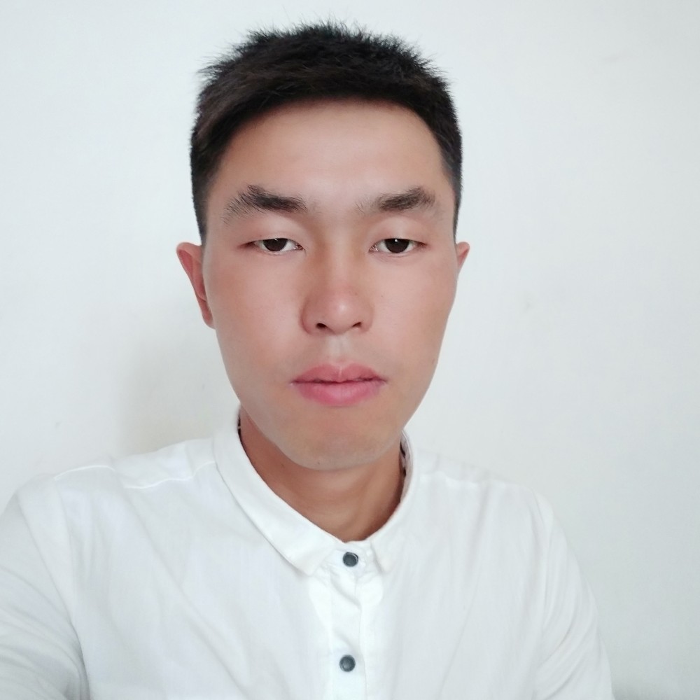 等待有小蝴蝶的照片