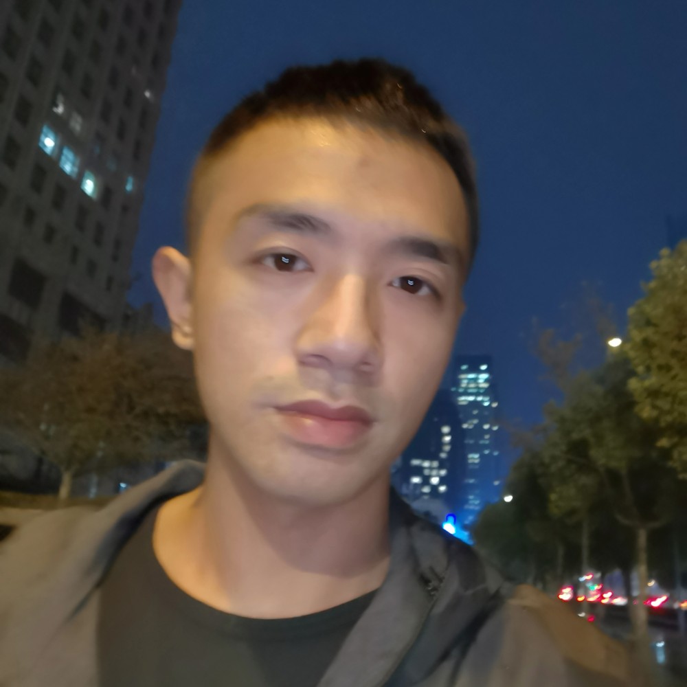 青栀泪了唯一的的照片