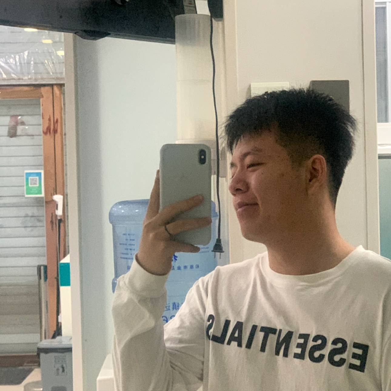 伶俐吃醋麦片的照片