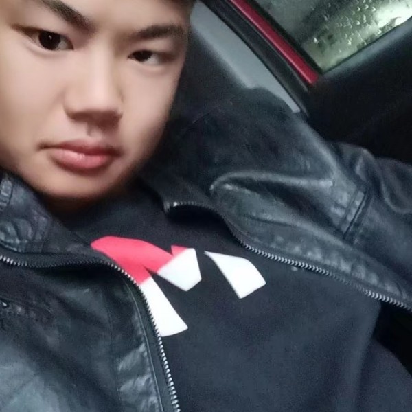 舒荷闪闪的照片