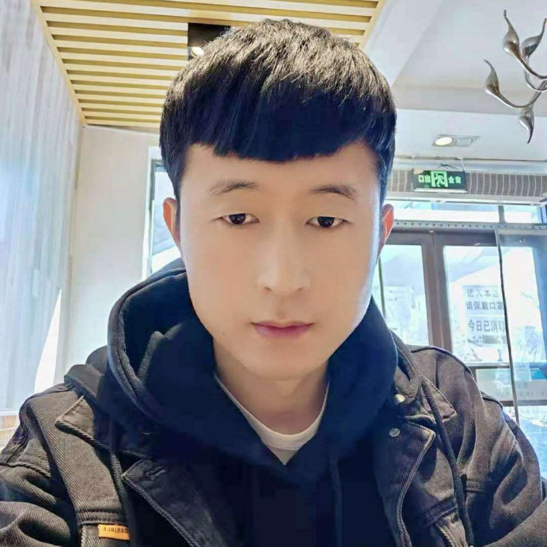 帅气相许钢铁侠的照片