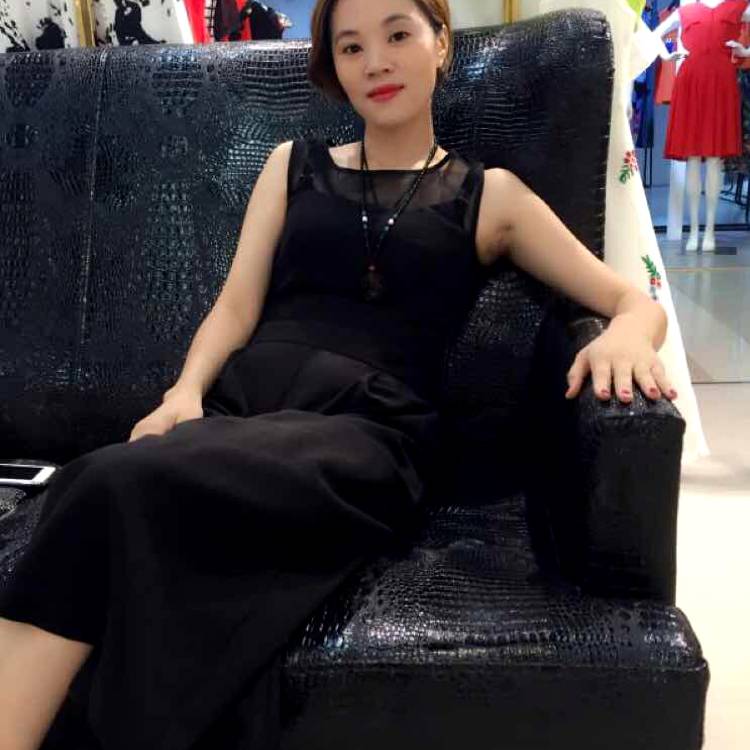 百丝娜娜的照片