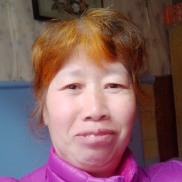 错落等待墨镜的照片