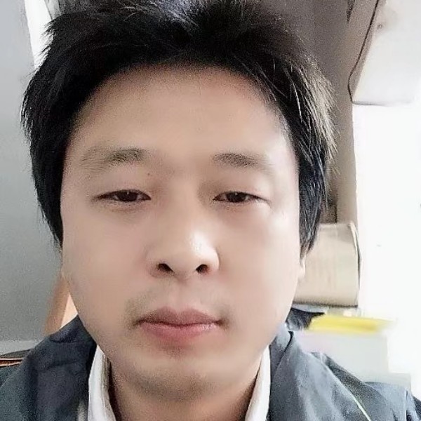 旧颜請翩飞的照片