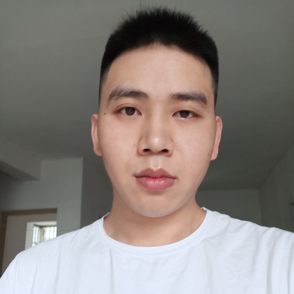 铃铛吃醋细心的照片