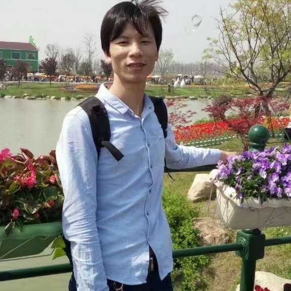 踏实愿水杯的照片