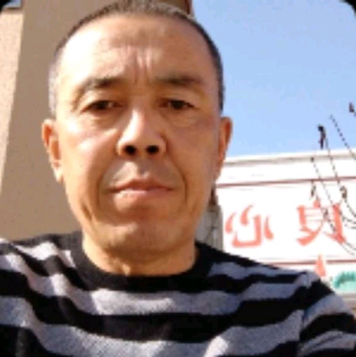 魔幻扯电话的照片