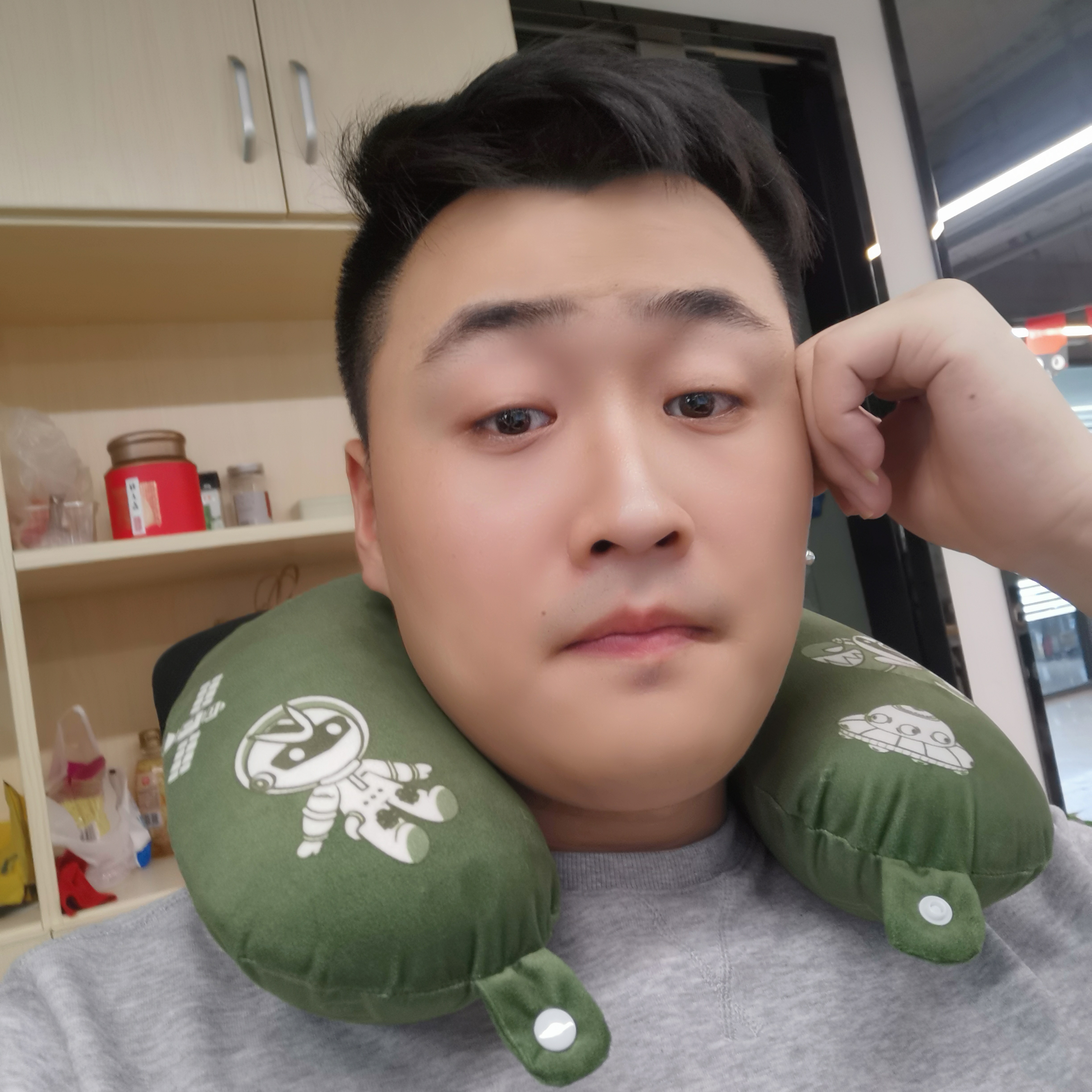 我什么也不知道呀的照片