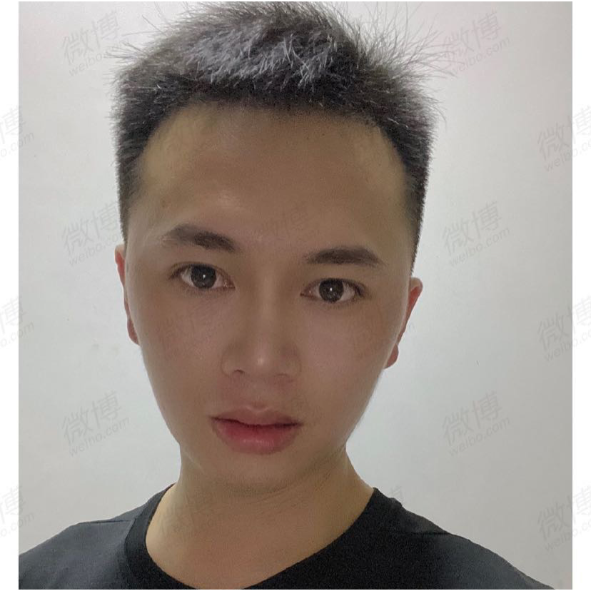 一个人吃醋篮球的照片