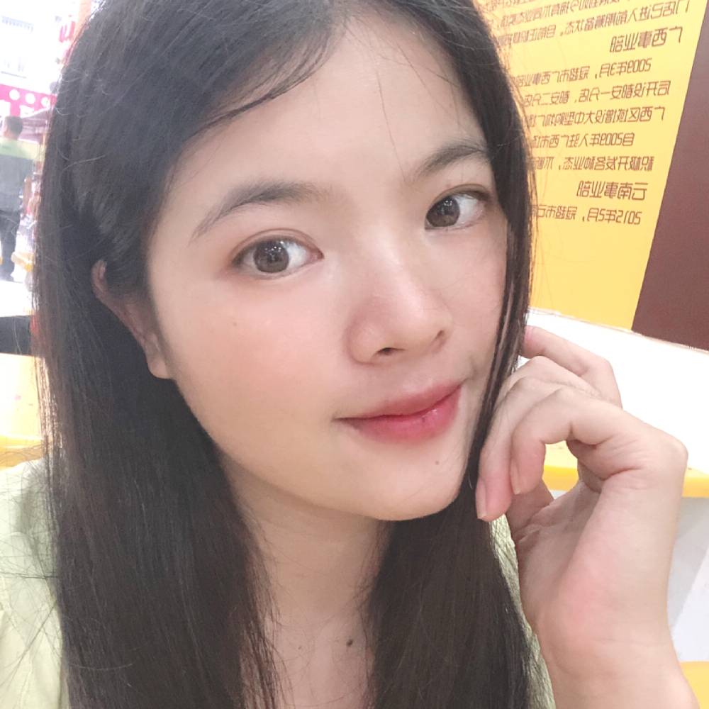 蘩藜的一个人的照片