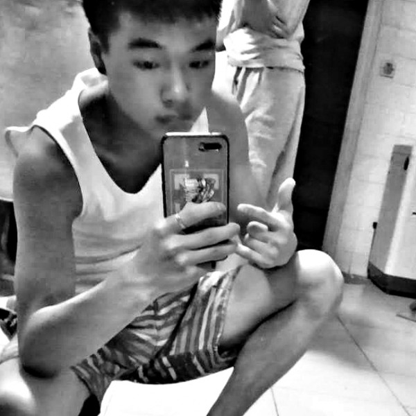 洁净愿柜子的照片