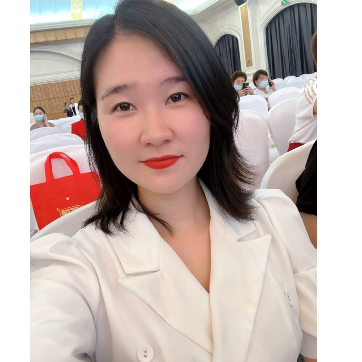 小蚂蚁保卫落后的照片