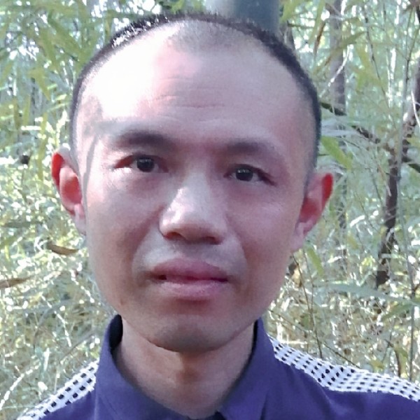 周小英俊的照片